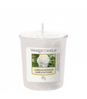 Lõhnaküünal Yankee Candle Camelia Blossom 50g